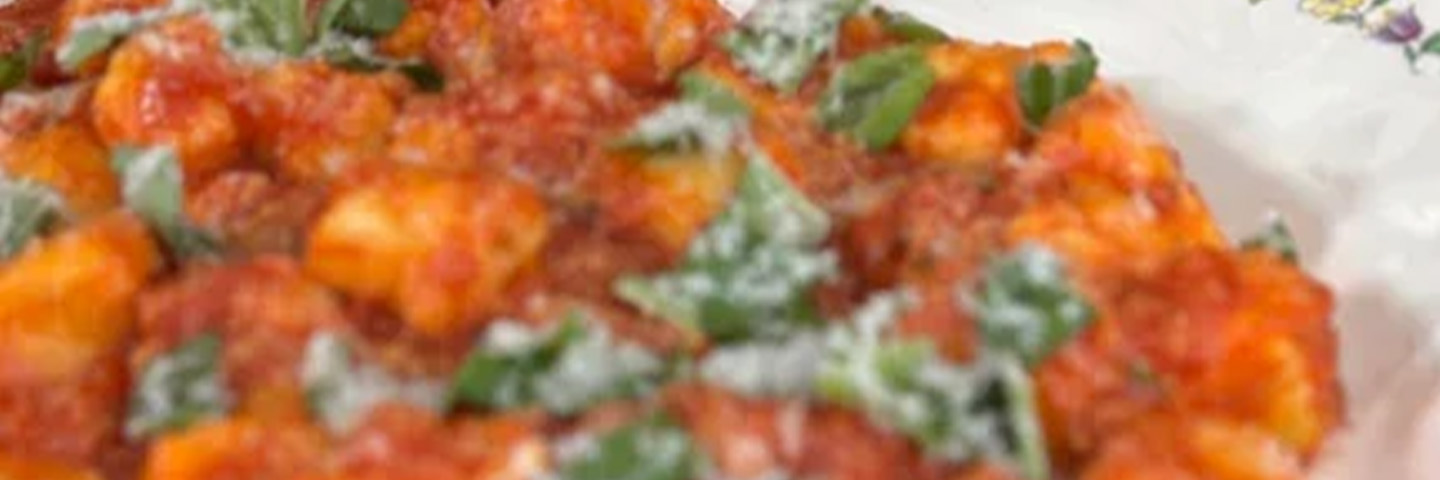 rao’s roast garlic sauce with ricotta gnocci