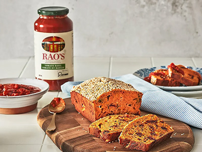 Savory cake with dried tomatoes