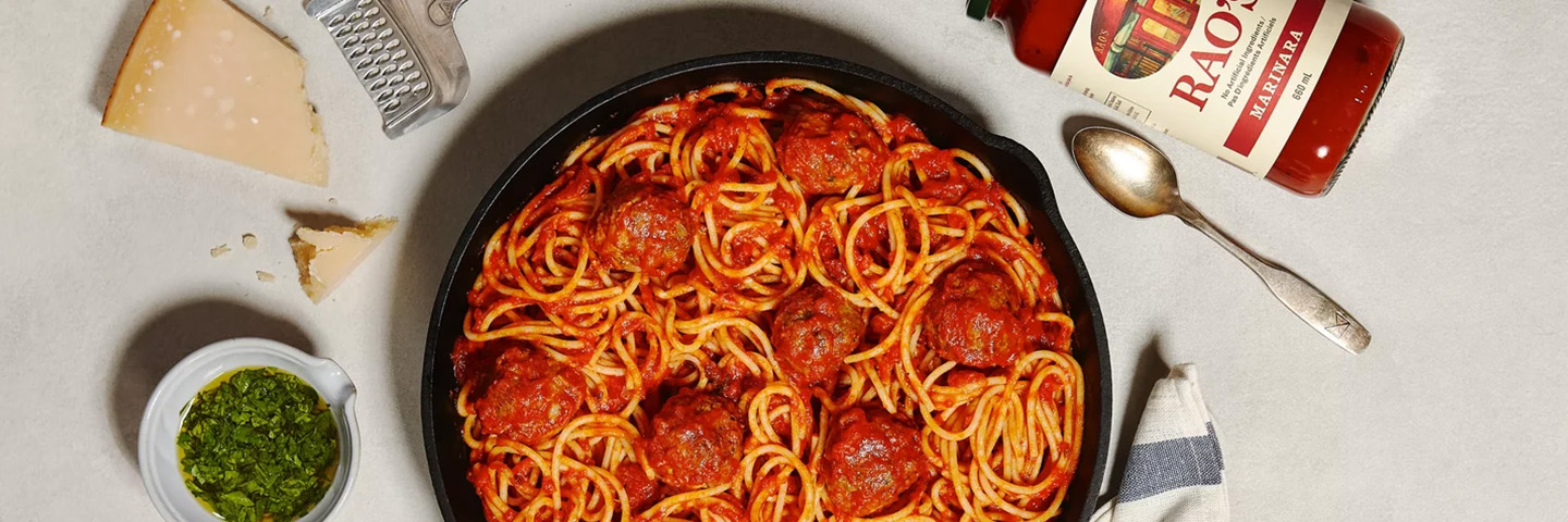 Spaghettis et boulettes de viande de Serena Wolf pour la soirée de semaine